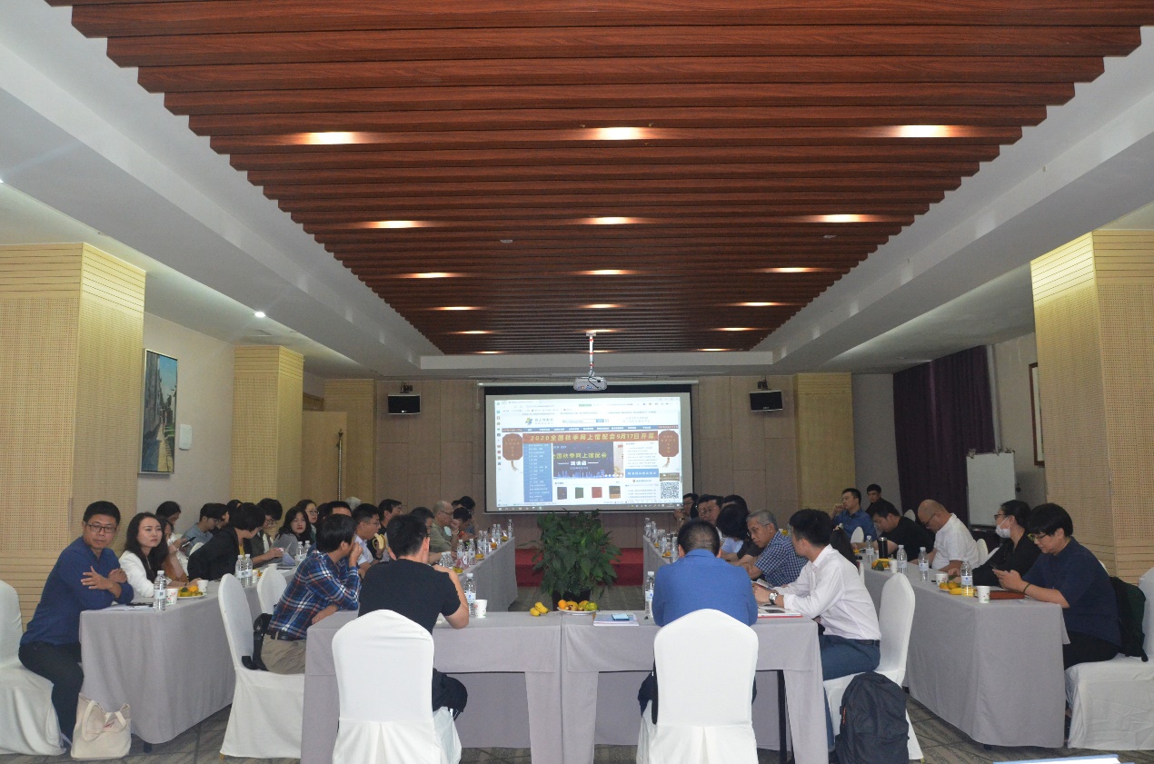 全国馆配区域联盟第二届第一次理事会 暨“浙版书”社店座谈会在杭州胜利召开 全国馆配区域联盟第二届第一次理事会 暨“浙版书”社店座谈会在杭州胜利召开